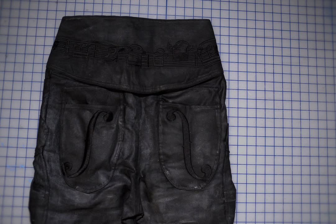 Sounds of Love — Waistband Detail